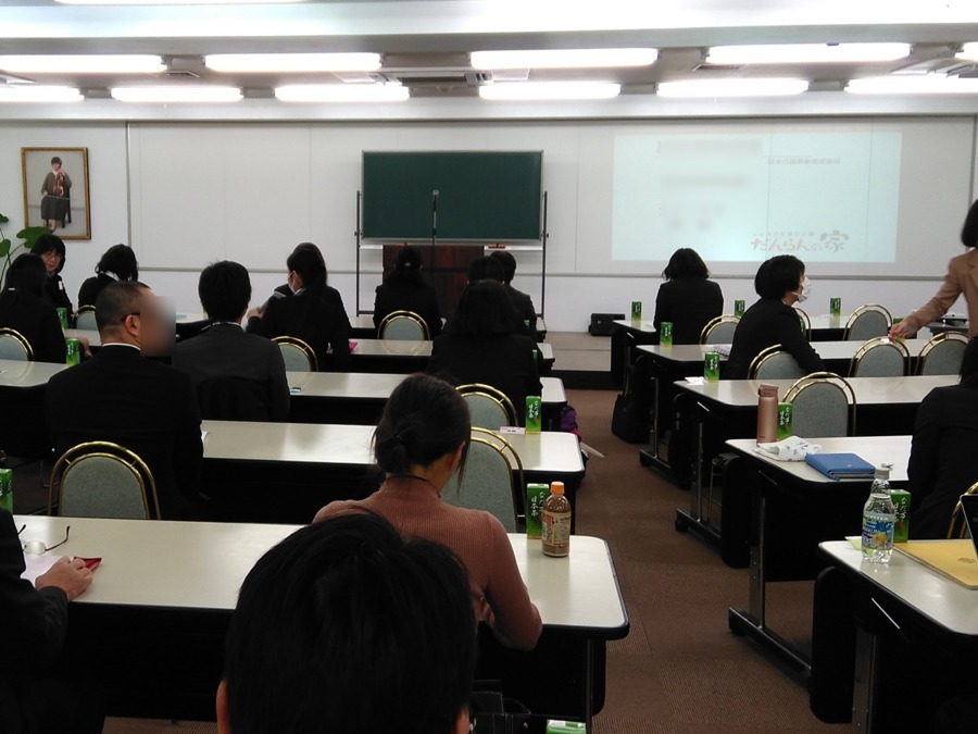 スタッフ研修会の様子